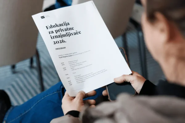 Edukacija za privatne iznajmljivače u Zadru u dvorani Hyatt Regency Zadar