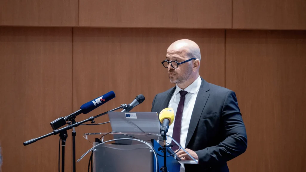 Hrvoje Puljiz na konferenciji posvećenoj digitalnim tehnologijama i dobrobiti učenika 2026.