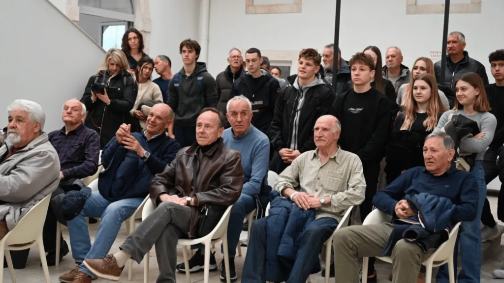 Postav izložbe “Vrijeme, ljudi, postignuća i legende” u Providurovoj palači posvećen povijesti zadarskog sporta.