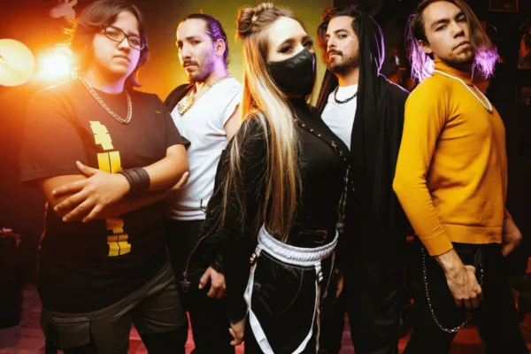 K-pop fan zajednica na koncertu, publika s lightstickovima i snažna energija zajedništva