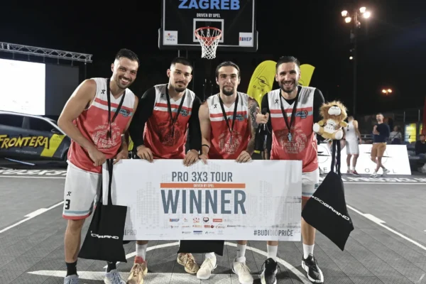 Karlo Uljarević tijekom nastupa na 3x3 košarkaškom turniru