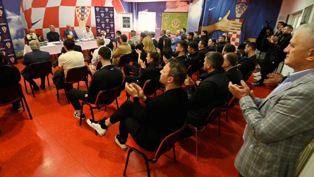 Predstavljanje knjige “Nogometna taktika” Rajka Magića u Nogometnoj akademiji HNS-a