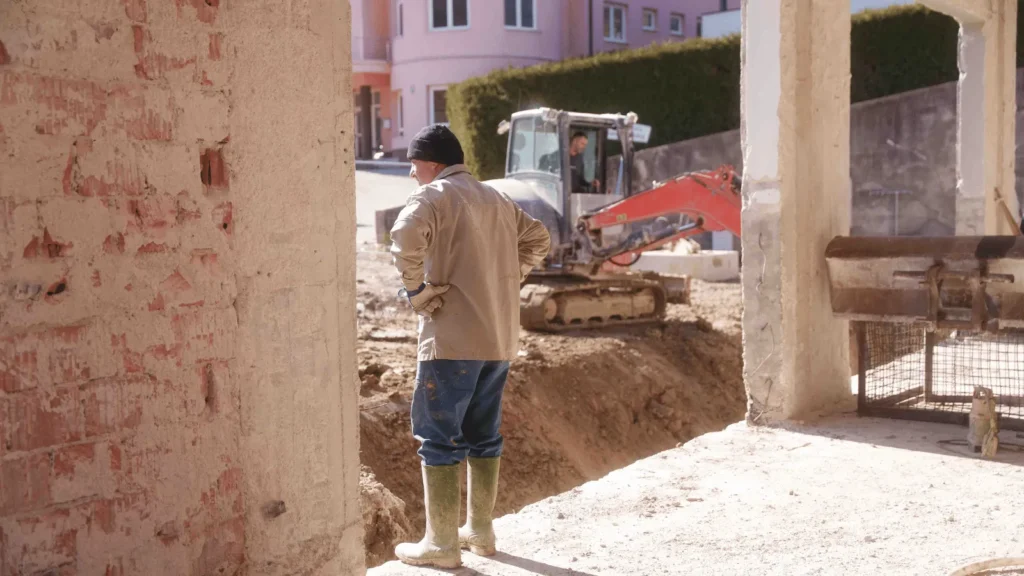 Radnici na gradilištu u Hrvatskoj, rast cijena materijala i energije povećava troškove gradnje