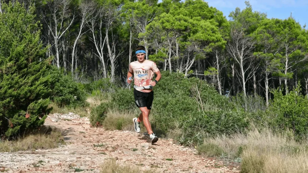 Najuspješniji vikend AK Biograd – plava naslovna grafika s istaknutim uspjesima kluba