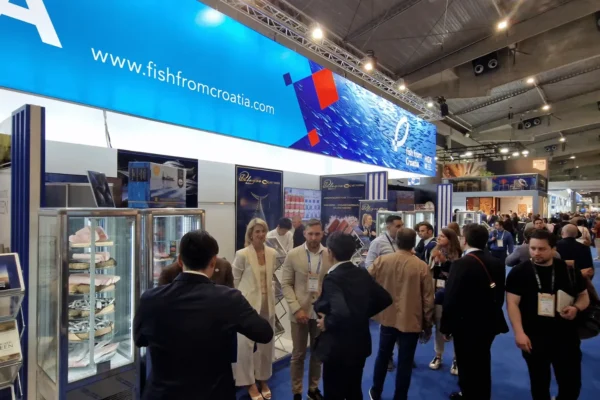 Hrvatske tvrtke na nacionalnom štandu na sajmu Seafood Expo Global u Barceloni