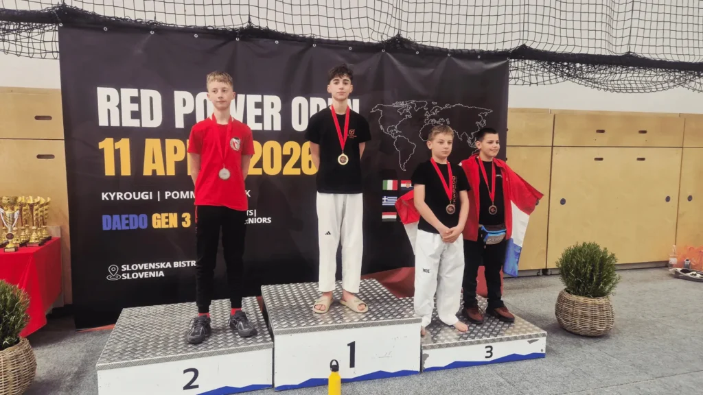 Natjecatelji Taekwondo kluba Ultima na međunarodnom taekwondo turniru Red Power u Sloveniji