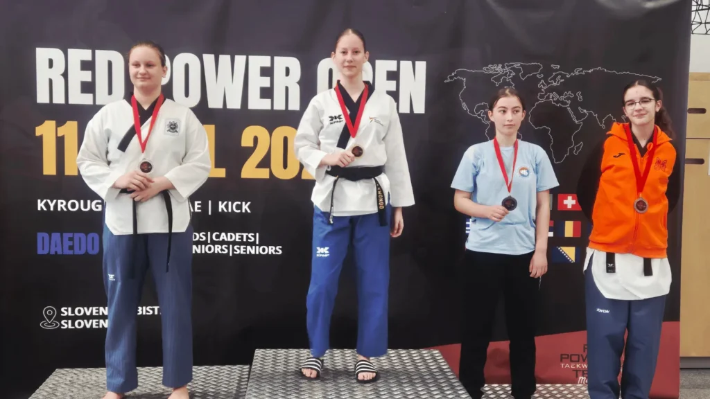Natjecatelji Taekwondo kluba Ultima na međunarodnom taekwondo turniru Red Power u Sloveniji