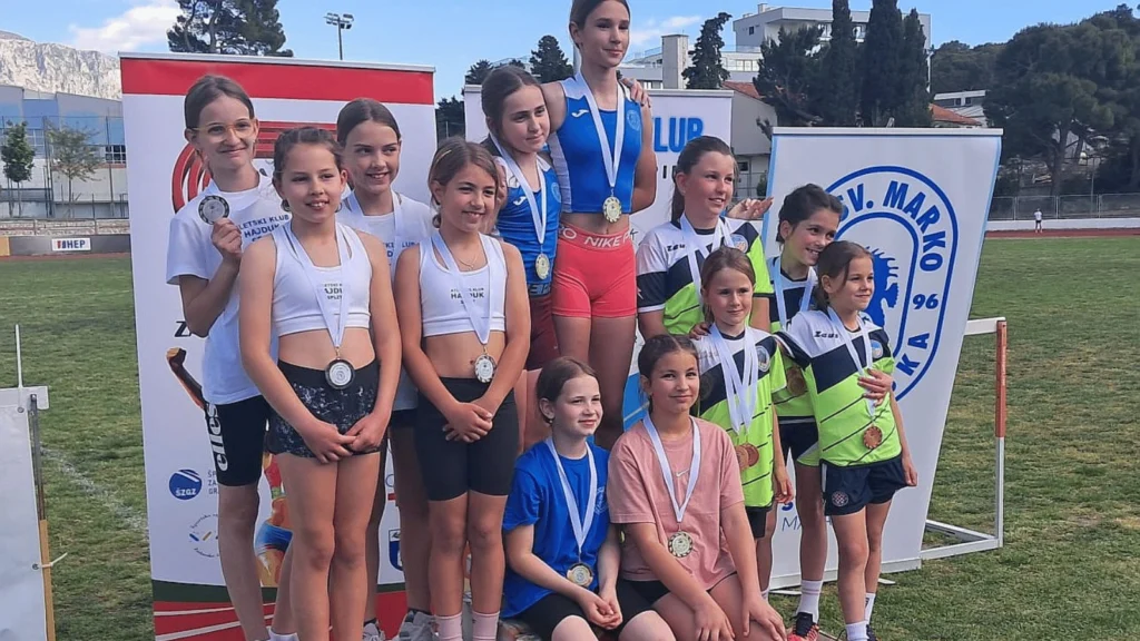 Atletičari AK Alojzije Stepinac s medaljama na Dalmatinskoj ligi
