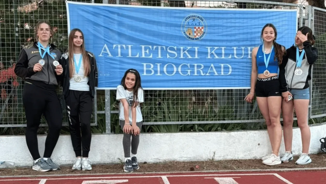 Atletičarke AK Biograd na Prvenstvu Dalmacije u Makarskoj