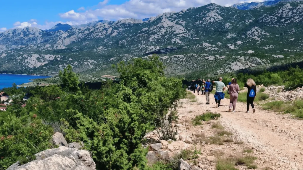 Hodočasnici na ruti Camino Zadar tijekom velebitske dionice
