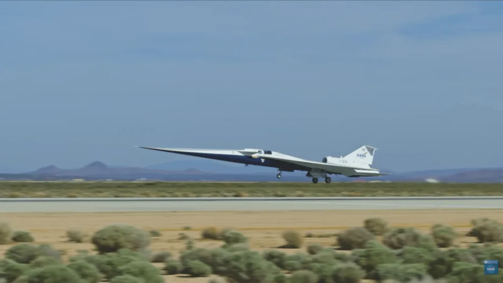 NASA-in zrakoplov X-59 tijekom testnog leta iznad Kalifornije