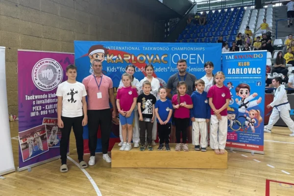 Natjecatelji Taekwondo kluba Plovanija na 28. Karlovac Openu