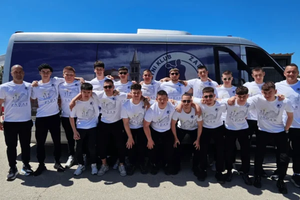 Ekipa RK Zadar 1954 U17 na putu za Završnicu državnog prvenstva u Poreču