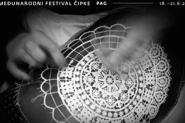 Paška čipka izložena na Međunarodnom festivalu čipke u Pagu