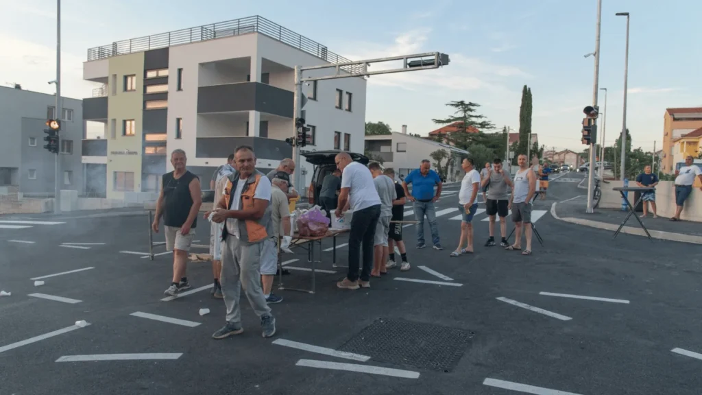 Otvorenje dionice Ulice Nikole Tesle na Plovaniji uz druženje mještana