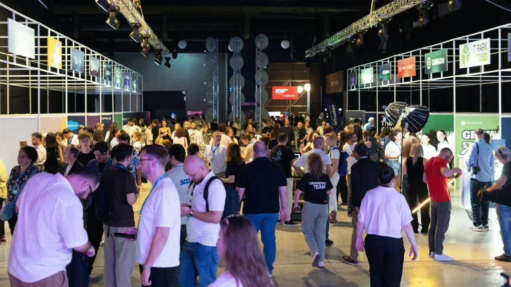 Sylvie Mutić na Global Tech Weekendu u Tbilisiju među predstavnicima globalnih brendova