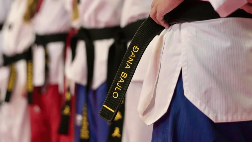 Članovi Taekwondo kluba Ultima s osvojenim crnim pojasevima