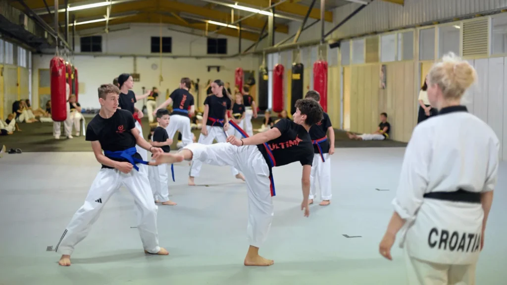 Djeca na polaganju pojaseva u Taekwondo klubu Ultima