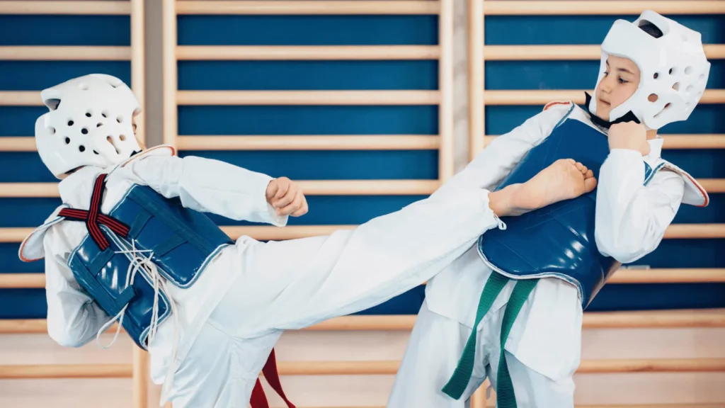Članovi Taekwondo kluba TITAN tijekom treninga u Zemuniku Donjem