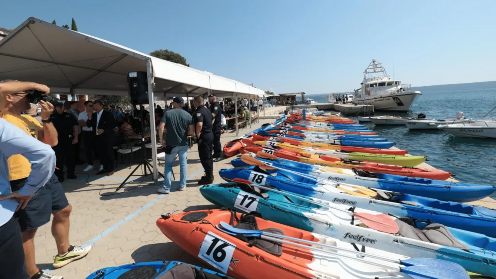 Kajak kup Poskok 3 Jedinstveno Natjecanje Spaja Sport, Tradiciju i Međunarodnu Suradnju