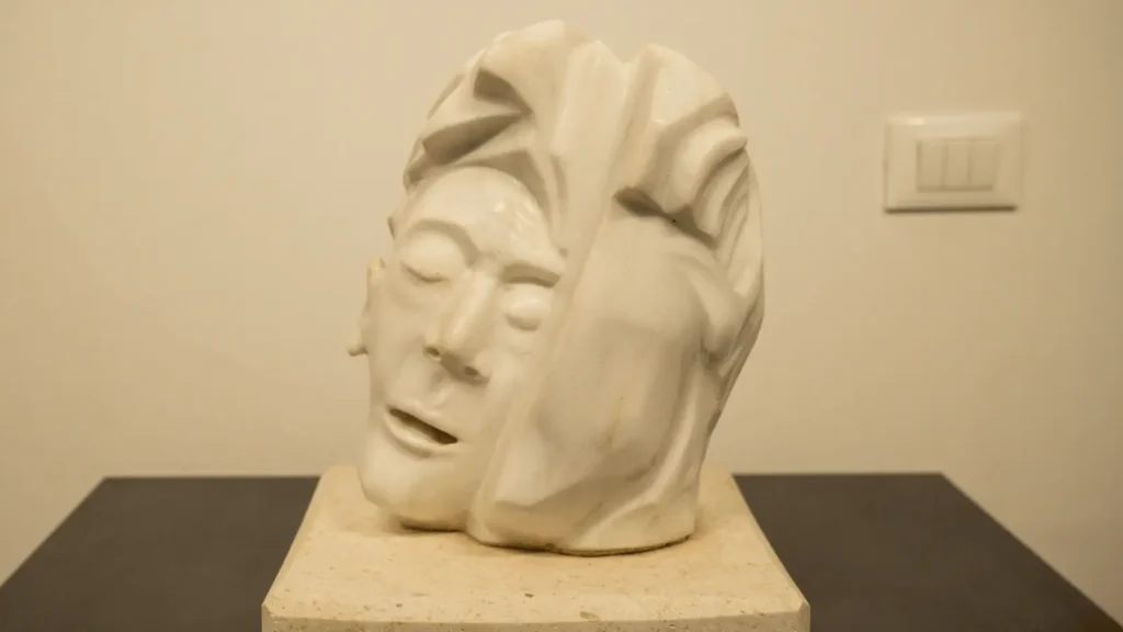 Nick Kačić izložba skulptura u Galeriji Civitas Sacra u Šibeniku