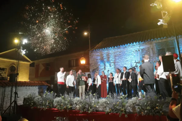 Raspivano Bibinje 2026 na Trgu Sri sela uz nastup klapa i ljubitelje dalmatinske pjesme