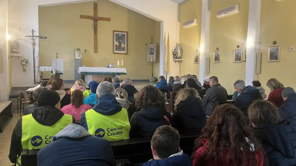 Camino Dani: Dva Dana Hodanja Kroz Povijest i Prirodu