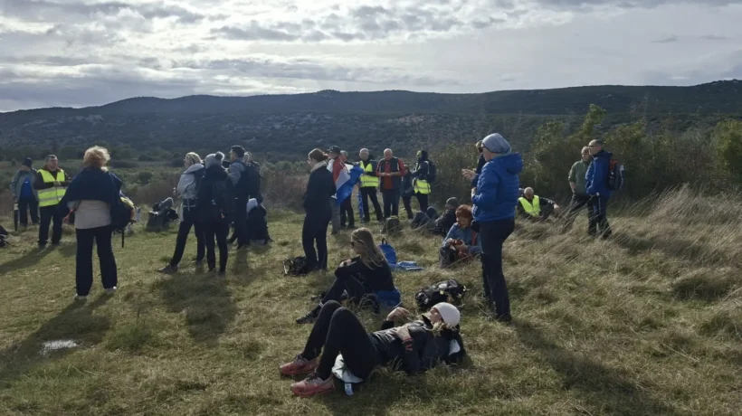 Camino Dani: Dva Dana Hodanja Kroz Povijest i Prirodu