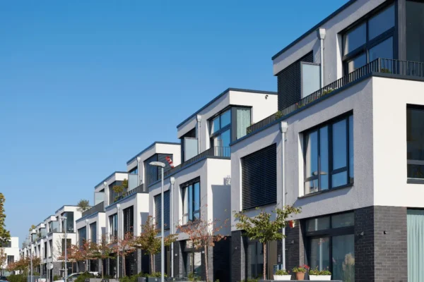 Europska komisija predlaže Affordable Housing Act: Novi okvir za rješavanje stambene krize