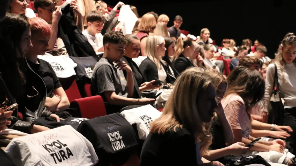 Predstavljena Kulturna iskaznica Generacija punoljetnika dobiva 100 eura za kulturne sadržaje