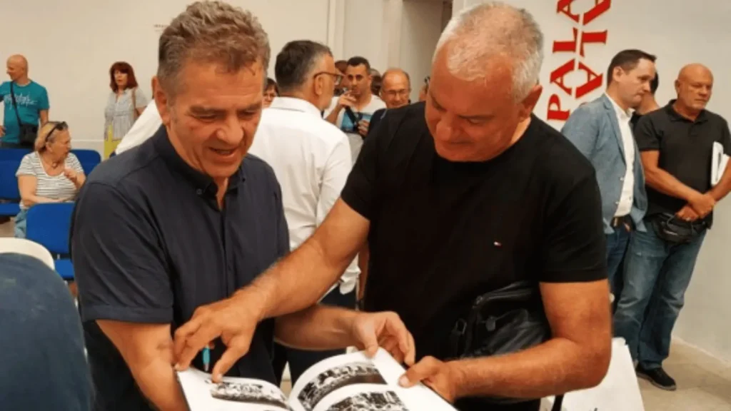 Srce puno Zadra Fotomonografija za Vječnu Pobjedu i Gluhe Osobe