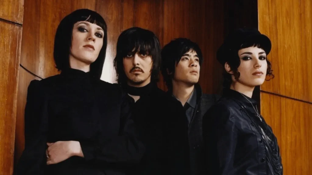 Članovi britanskog elektroničkog sastava Ladytron