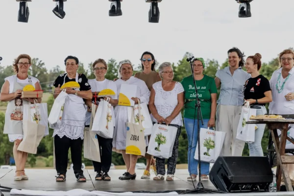 Zlatna baka Štrudlafesta Ana Vujaklija na manifestaciji Štrudlafest u Jaškovu kraj Ozlja