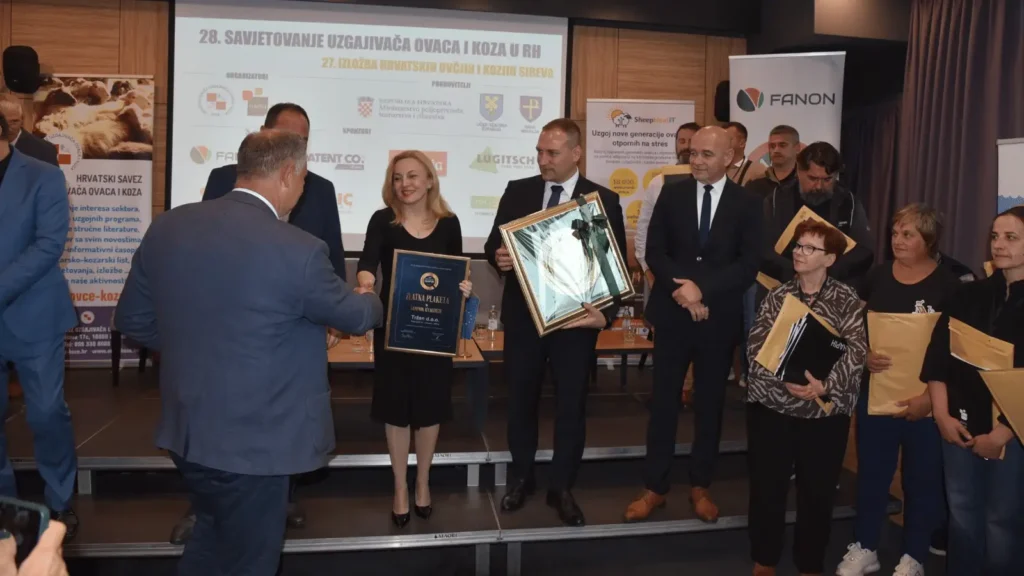 Hrvatsko ovčarstvo i kozarstvo Marijana petir (1)