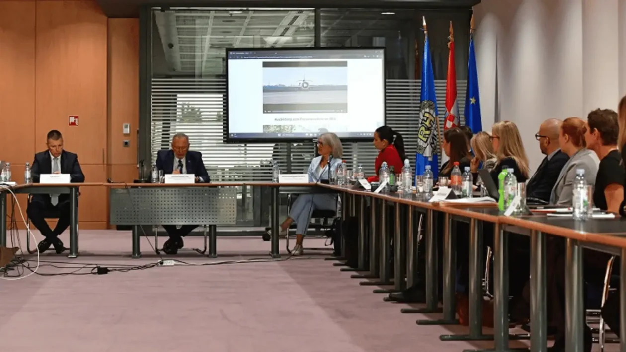 Službe tjelesne zaštite Žene u policiji