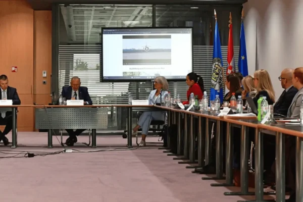 Službe tjelesne zaštite Žene u policiji