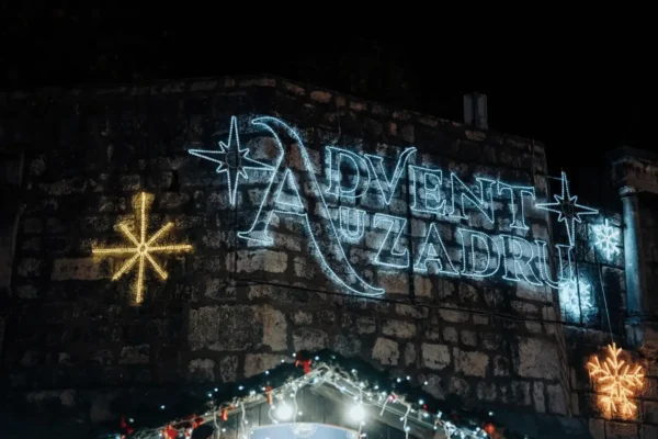 Advent 2026 u Zadru na Poluotoku s koncertima, klizalištem i blagdanskim sadržajima